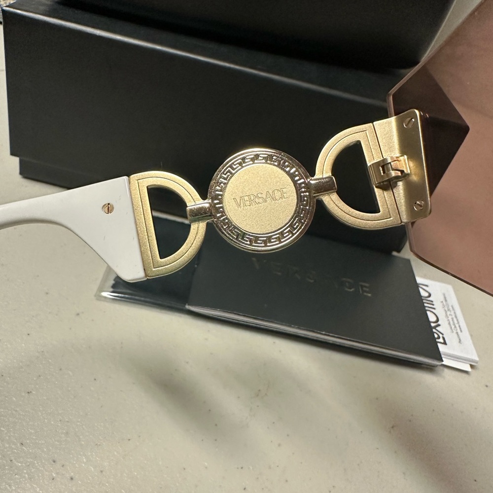 Authentic Versace Sunglasses Brand New - Picture 13 of 13
